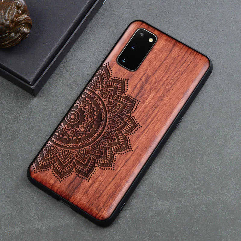 Gravierte Holz Handyhülle Samsung Galaxy S20 FE – Echtholz mit Motivwahl