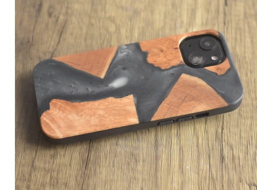 Wood resin phone case – Stylish protection with unique grain | iPhone compatible