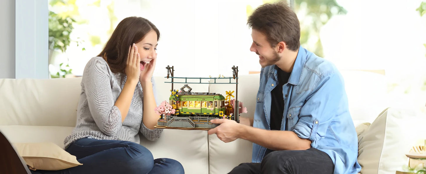 Robotime 3D Holzpuzzle Sakura Journey – Straßenbahn mit LED | DIY Modellbausatz für Kinder & Erwachsene