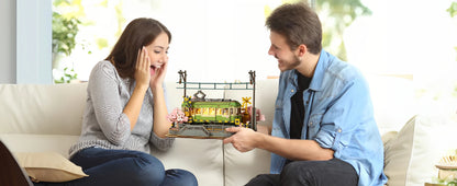 Robotime 3D Holzpuzzle Sakura Journey – Straßenbahn mit LED | DIY Modellbausatz für Kinder & Erwachsene